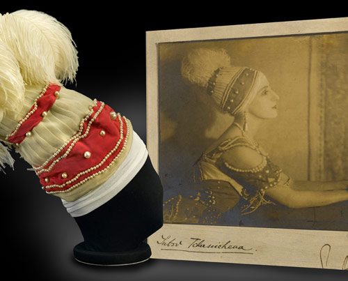 AJ Photographics Costumes & Textiles Gallery